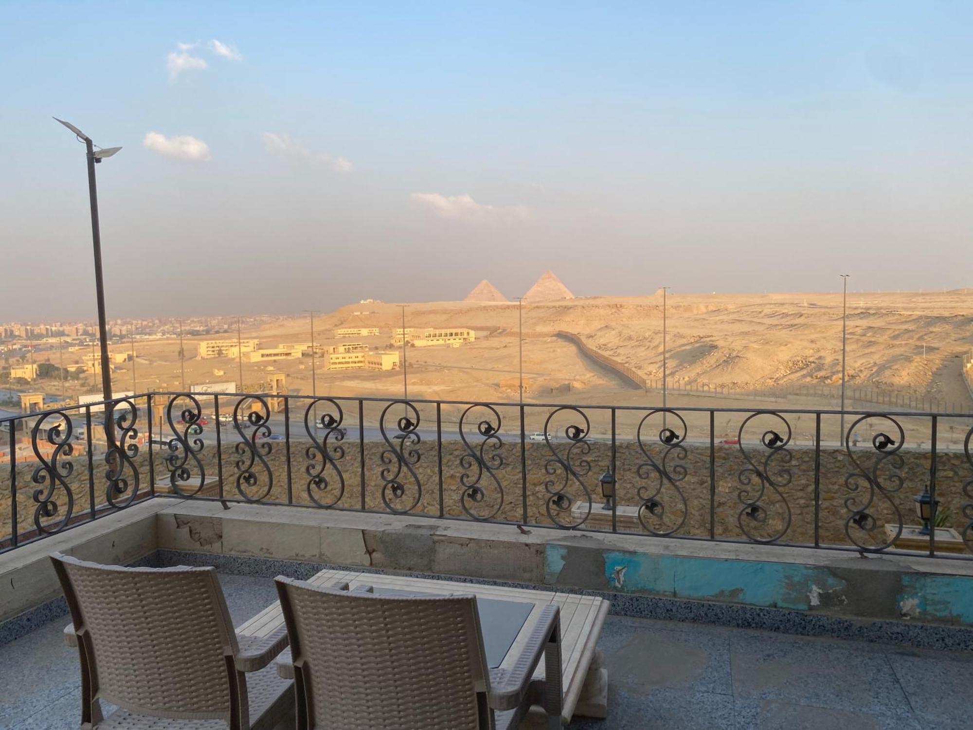 Pyramita Hotel Ghatati Exterior foto